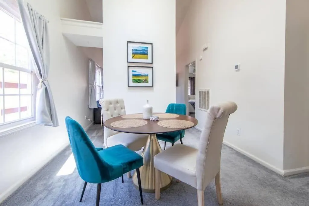 Holiday home Cheerful 2 Bedroom Home Near Virginia Wesleyan Virginia Beach