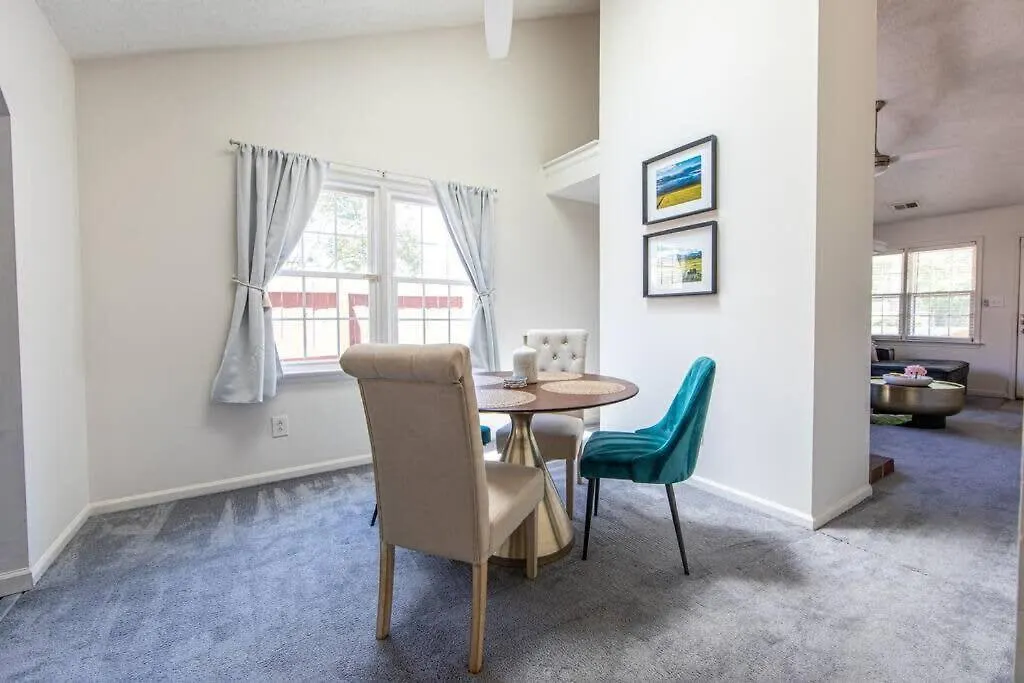 Cheerful 2 Bedroom Home Near Virginia Wesleyan Virginia Beach United States